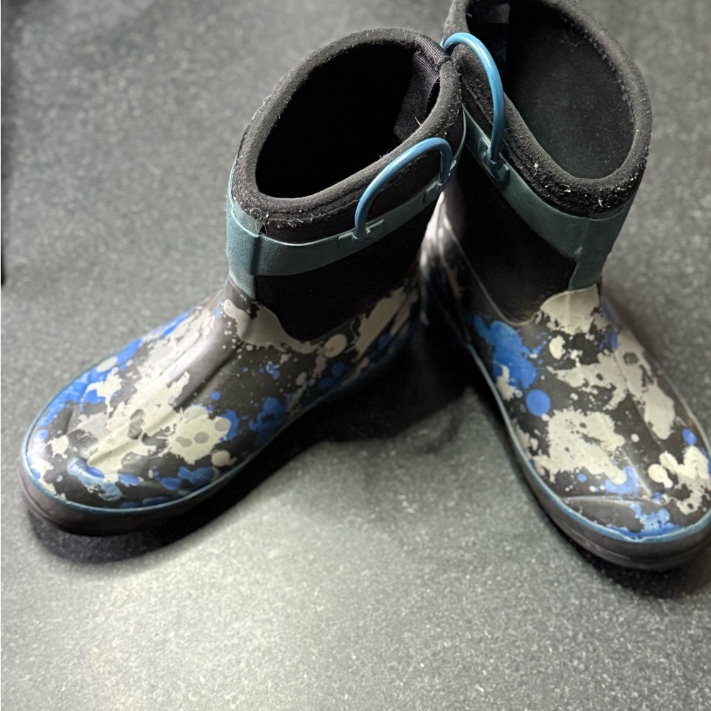 Kids Waterproof Boots  size 2/3